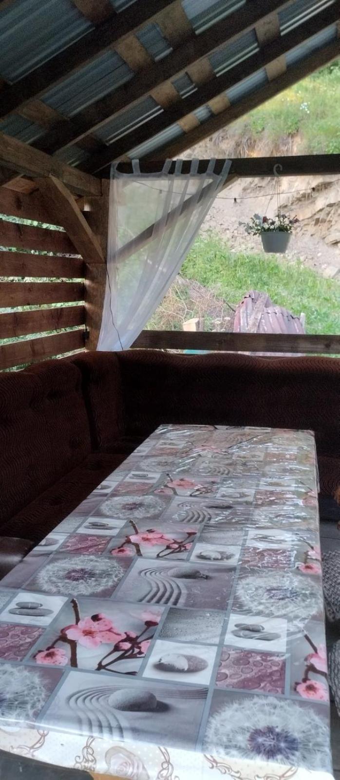 Gostynnyi Dvir U Marichky Hotel Mezőhát Kültér fotó