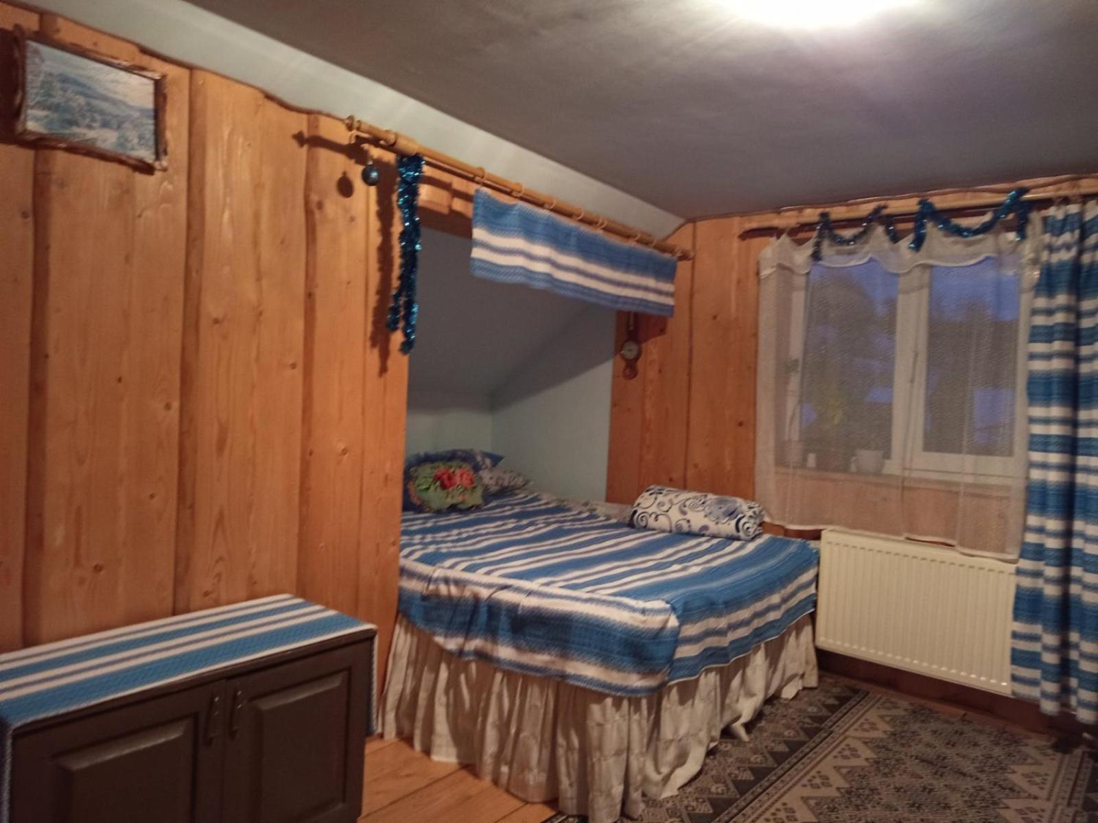 Gostynnyi Dvir U Marichky Hotel Mezőhát Kültér fotó